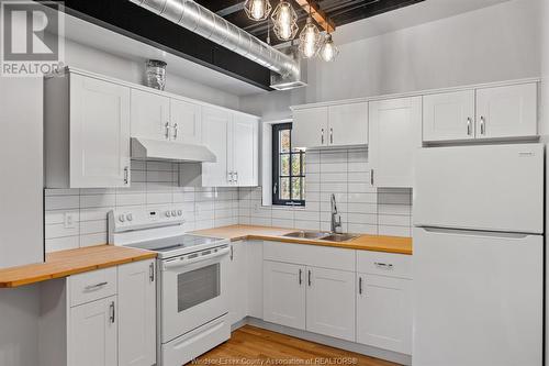 3150 Sandwich Unit# 2, Windsor, ON - Indoor Photo Showing Kitchen With Double Sink