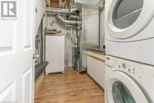 2943 Elgin Road, Thames Centre, ON - Indoor Photo Showing Laundry Room