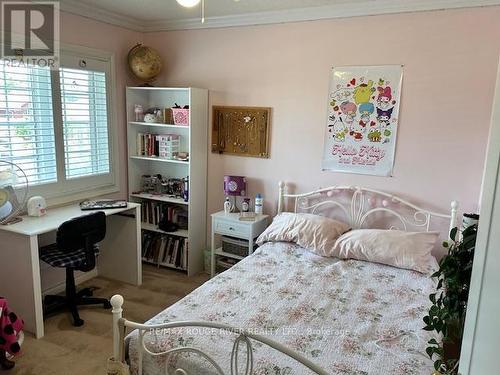 78 Bonathon Crescent, Clarington, ON - Indoor Photo Showing Bedroom