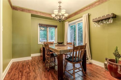 30 Mcghie Street, St. Catharines, ON - Indoor Photo Showing Dining Room