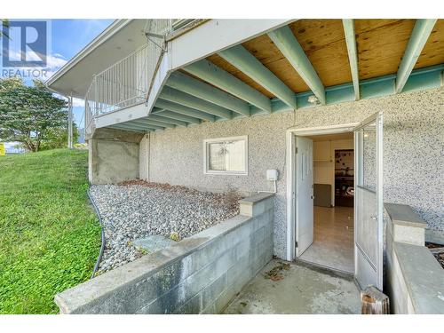 6104 Cuthbert Road, Summerland, BC - Outdoor With Exterior