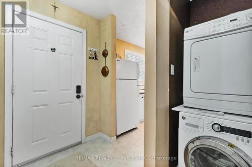 103 - 585 Atherley Road, Orillia, ON - Indoor Photo Showing Laundry Room