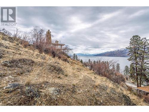 6341 Bulyea Avenue, Peachland, BC 