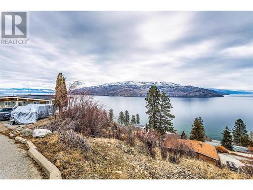 6341 Bulyea Avenue, Peachland, BC 