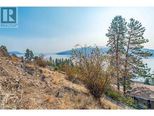 6341 Bulyea Avenue, Peachland, BC 