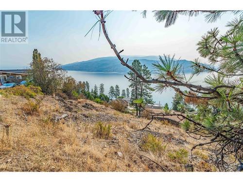 6341 Bulyea Avenue, Peachland, BC 