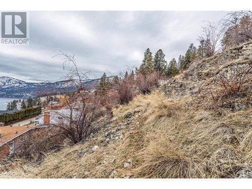 6341 Bulyea Avenue, Peachland, BC 