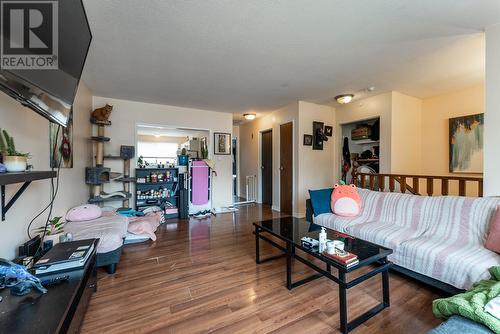 1724 Yew Street, Prince George, BC - Indoor Photo Showing Living Room