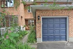 4405 ASHCROFT CIRCLE  Ottawa, ON K1J 1C7