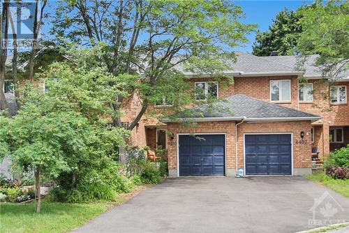 The long driveway allows for 2 cars to park. - 4405 Ashcroft Court, Ottawa, ON - Outdoor