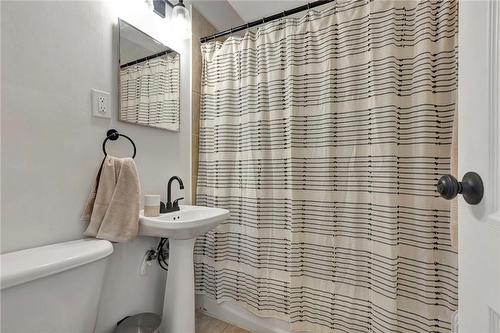 37 Mericourt Road|Unit #304, Hamilton, ON - Indoor Photo Showing Bathroom