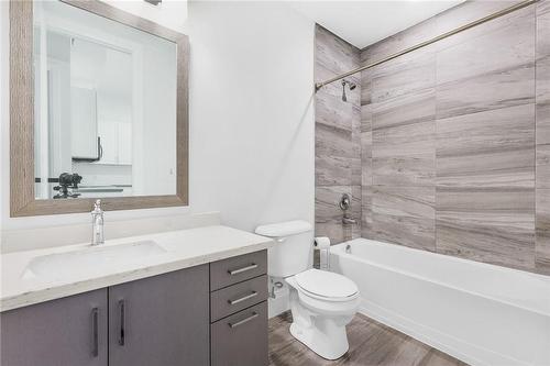 85 Morrell Street|Unit #124B, Brantford, ON - Indoor Photo Showing Bathroom