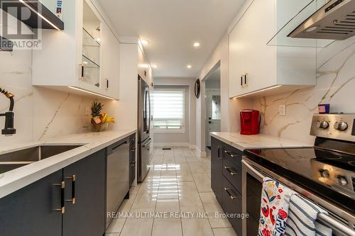 36 Buckland Way, Brampton, ON - Indoor Photo Showing Kitchen With Double Sink With Upgraded Kitchen