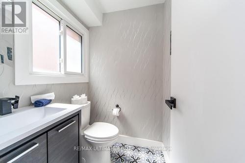 36 Buckland Way, Brampton, ON - Indoor Photo Showing Bathroom