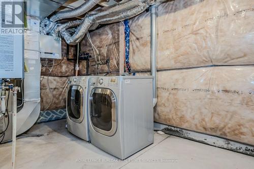 91 Pinot Crescent, Hamilton, ON - Indoor Photo Showing Laundry Room