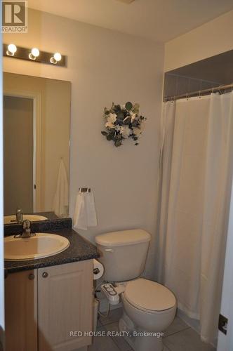 5 - 1015 Galesway Boulevard, Mississauga, ON - Indoor Photo Showing Bathroom