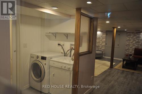 5 - 1015 Galesway Boulevard, Mississauga, ON - Indoor Photo Showing Laundry Room