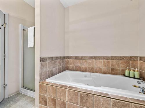 1361 Burfield Drive, Kamloops, BC - Indoor Photo Showing Bathroom