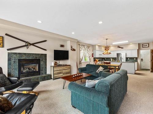 1361 Burfield Drive, Kamloops, BC - Indoor Photo Showing Living Room With Fireplace