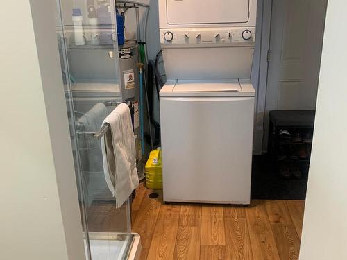 6220 Savona Access Rd, Kamloops, BC - Indoor Photo Showing Laundry Room