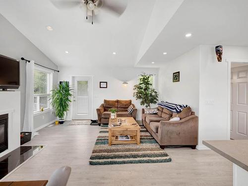 6220 Savona Access Rd, Kamloops, BC - Indoor Photo Showing Living Room With Fireplace