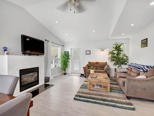 6220 Savona Access Rd, Kamloops, BC - Indoor Photo Showing Living Room With Fireplace