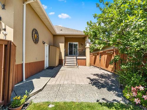 103-2920 Valleyview Drive, Kamloops, BC - Outdoor