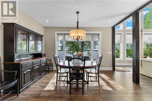 597 Point Trail, Westmeath, ON - Indoor Photo Showing Dining Room