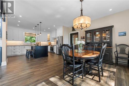 597 Point Trail, Westmeath, ON - Indoor Photo Showing Dining Room