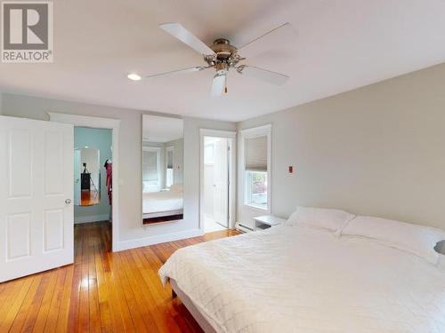 3433 Theodosia Ave, Powell River, BC - Indoor Photo Showing Bedroom