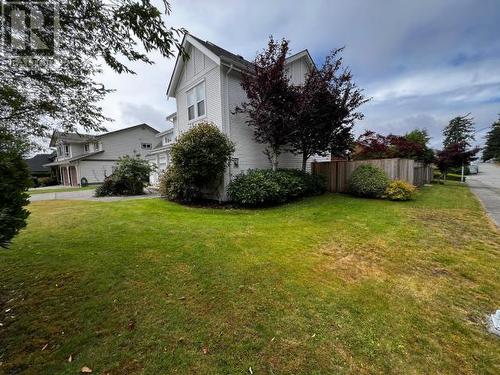 3433 Theodosia Ave, Powell River, BC - Outdoor