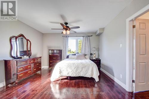 2052 18Th Side Road, New Tecumseth (Tottenham), ON - Indoor Photo Showing Bedroom