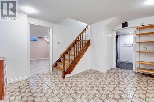 2052 18Th Side Road, New Tecumseth, ON - Indoor Photo Showing Other Room