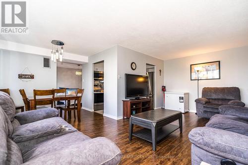 508 - 3590 Kaneff Crescent, Mississauga, ON - Indoor Photo Showing Living Room