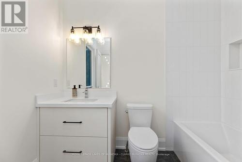 19 Todholm Drive, Muskoka Lakes, ON - Indoor Photo Showing Bathroom