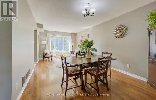 121 Parkside Drive W, Centre Wellington (Fergus), ON - Indoor Photo Showing Dining Room