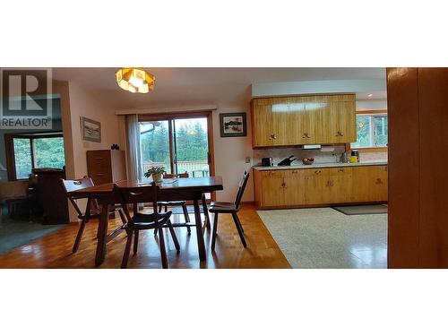 2459 Saloompt Road, Hagensborg, BC - Indoor Photo Showing Dining Room