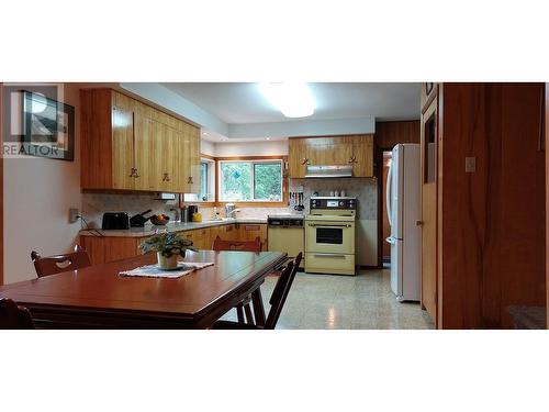 2459 Saloompt Road, Hagensborg, BC - Indoor Photo Showing Kitchen