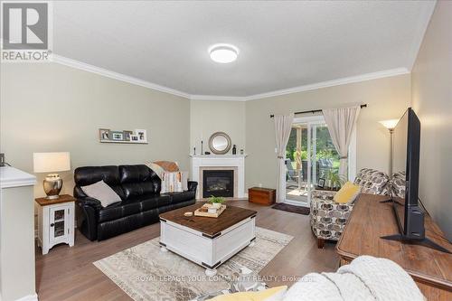 120 Waterbury Crescent, Scugog, ON - Indoor Photo Showing Living Room With Fireplace