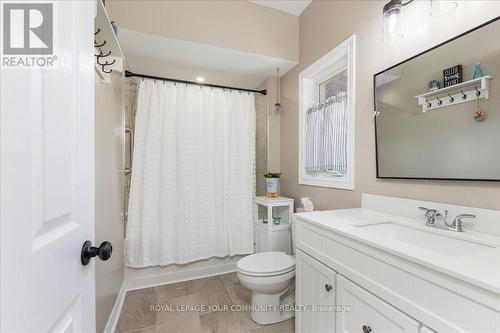 120 Waterbury Crescent, Scugog, ON - Indoor Photo Showing Bathroom