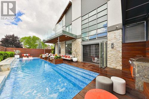 622 Kozel Court, Mississauga, ON - Outdoor With In Ground Pool With Exterior