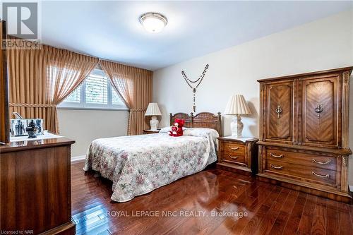 383 Grantham Avenue, St. Catharines, ON - Indoor Photo Showing Bedroom