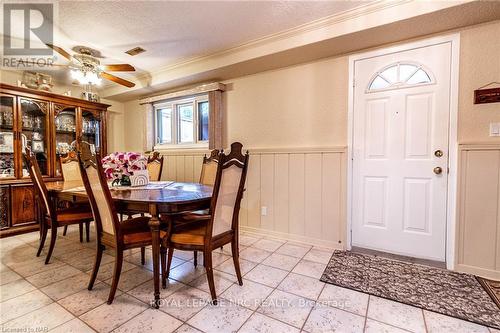 383 Grantham Avenue, St. Catharines, ON - Indoor Photo Showing Dining Room