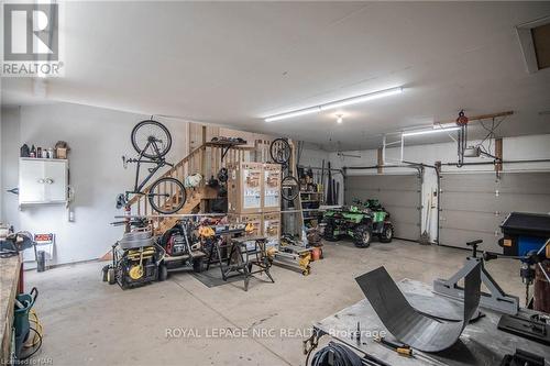 140 Helen Street, Port Colborne, ON - Indoor Photo Showing Garage