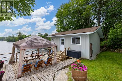 490 Crooked Bay Road, Georgian Bay, ON - Outdoor With Deck Patio Veranda