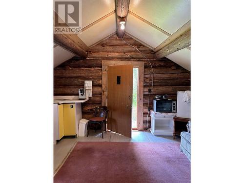 5288 Cariboo Lake Road, Williams Lake, BC - Indoor Photo Showing Other Room
