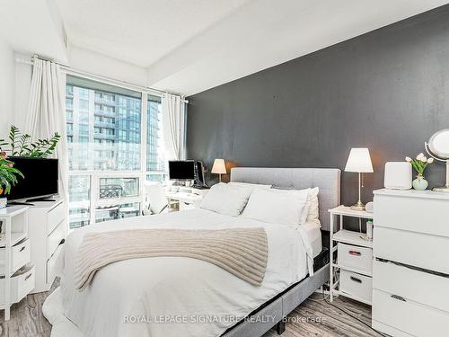 2005-219 Fort York Blvd, Toronto, ON - Indoor Photo Showing Bedroom