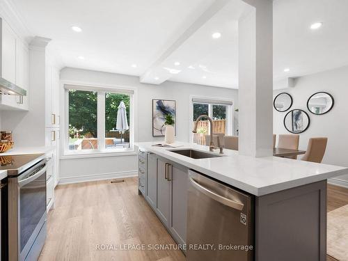 22 Lax Ave, Ajax, ON - Indoor Photo Showing Kitchen With Upgraded Kitchen