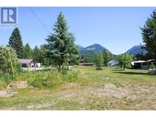 822 Spruce Street, Blue River, BC 