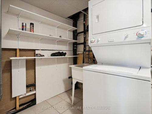 4 Hemlock Crt, Barrie, ON - Indoor Photo Showing Laundry Room